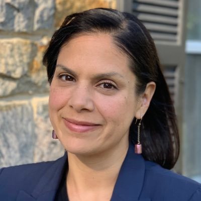 CarolyneQEDU's profile picture. 