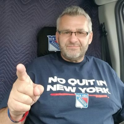 Zakręcony sportowo
Nowy Targ ➡️ NYC
Fan @Podhale1932 i @NYRangers
Marzę o mocnej hokejowej lidze w PL
Czasem napiszę coś o hokeju i potypuję mecze
⚽️-MU,WK,NKP
