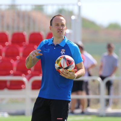 manuartillero's profile picture. Arnedano desde 1989. amante del fútbol y del Real betis.