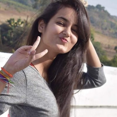 ❣️Call me Prachu👰
😝Drama Queen😅
🎶Music Lover🎧
😌Always Happy 😊
💯Dont Judg€ M€ Without Kn