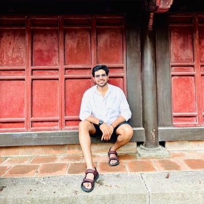 ReetikAgarwal's profile picture. Investing in the future @AntlerIndia, Made fancy slides @BainAlerts