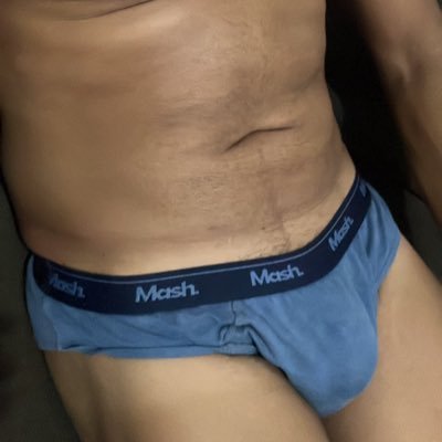 um cara legal, disponível para desenrolar algo bom, moreno, 1,78,78kg