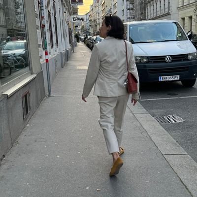 Rot bis in die Socken !