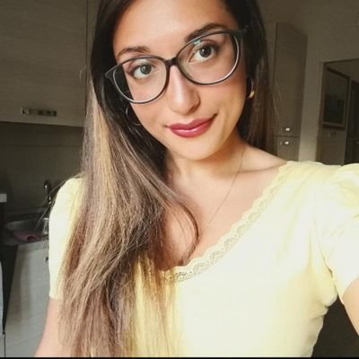 MSCA PhD Fellow @IEE_Bruxelles @UniLUISS with
@GemDiamondPhD | Researching European narratives, food sovereignty 🌾 & values #EU politics & institutions