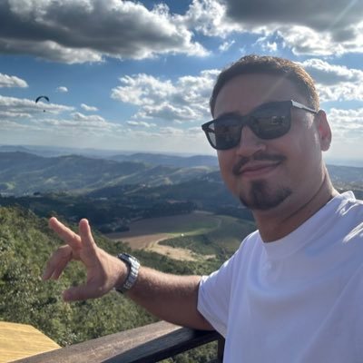 guieuro_'s profile picture. 