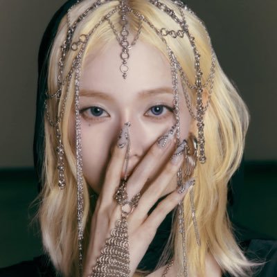 winmeonji's profile picture. WINTER IS AN ANGEL