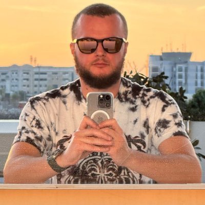 📌Entrepreneur 🕺
📌GameDev since 2004 🎮
📌 Co-Founder & CEO of LowKick studio, @WorldShardsGame 😸