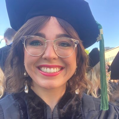 she/her 🐕🦺🐕🦺📚🏃🏻♀️🏕️🚴🏻♀️| PGY-1 @umnmedresidency | MD @cuanschutz, BS Bio + BA History @UMNews | #BLM | HMED, medical humanities, health equity |