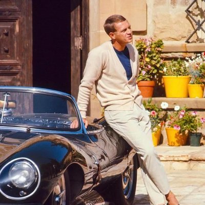 pureaesthetica's profile picture. Enjoying the eternal summer