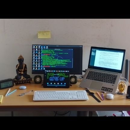 Aron Swartz And R. Feynman is My Idol.
I only know 0.01% mathematics.
A student of algorithms, Linux and Poetry .