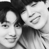 JBts7withyou's profile picture. FAN ACCOUNT
🐥🐰 biased  🐿️🐹 bias wrecker 
🐨🐱🐻

 ♡ FACE ♡ Golden ♡ SNTY ♡ MUSE ♡ Who ♡

♡ JK for CK ♡ JM for Dior ♡ 

mostly retweets
