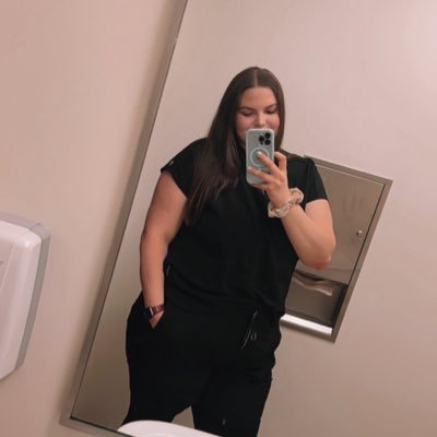 v_i_c_c_y's profile picture. #lastresort