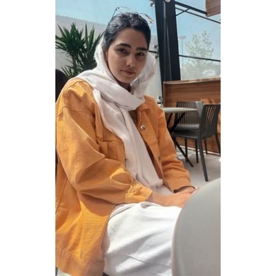 Maawh54's profile picture. پریِ کوچکِ غمگین                                                                                               روانشناسی، فلسفه، ادبیات