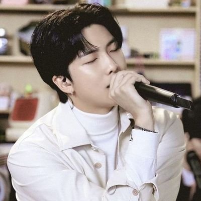 namjoonerse's profile picture. namjoon's hand holder (lovingly)