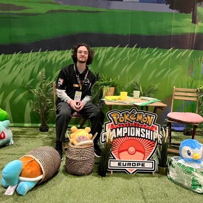 alecPTCG's profile picture. Chicago/Springfield Pokemon TCG professor - he/him