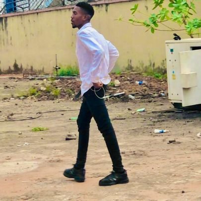 StephenE71402's profile picture. 