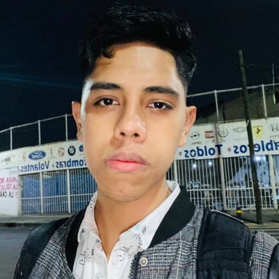 ZaguePlay's profile picture. Mexicano🇲🇽 ,Tengo 25 años 🤷🏽‍♂️ Creador de contenido en Aficiionados MX en Youtube 🎥 Me gusta hablar de Futbol y soy un aficionado mas de este deporte ⚽