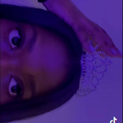 FortuneLaQueen2's profile picture. 