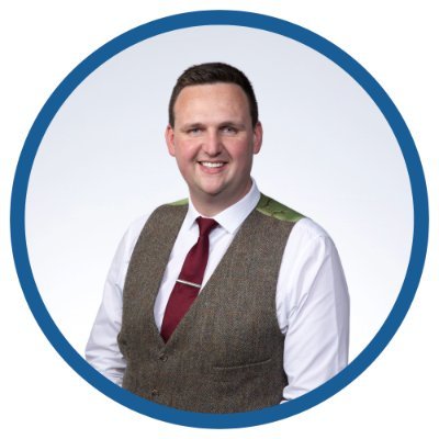 Financial Adviser & Financial Educator. School Governor. @YorksAmbulance Community First Responder