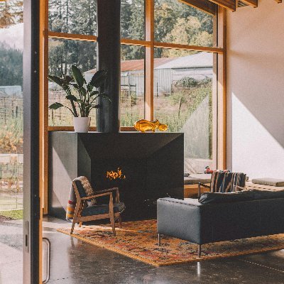 DarnellsDecor's profile picture. Welcome to Darnells Decor!!
Where you can come get all thing new and old in one place to build the picture perfect home!!
For you