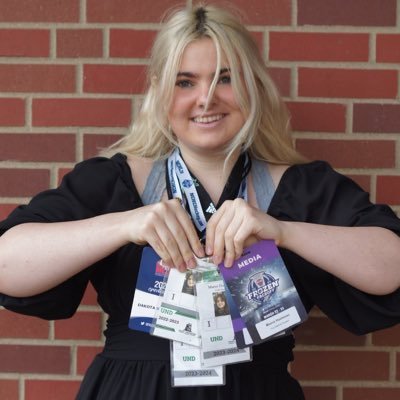 📰Award Winning ™️ Sports Journalist🏒 — NDNA Rookie Reporter of the Year—💚UND ‘24🩷—🌵Non-traditional hockey market enthusiast 🏜️—☀️San Diego product 🌊