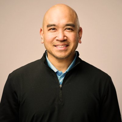 new tech enthusiast | #marketer at heart | creative geek | I like big data and I cannot lie | views my own