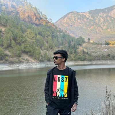 RoHaN_SheLar_'s profile picture. SDE @Bhumio | Full stack Developer | ReactJs | MERN | NextJs | Typescript | Firebase | Freelancer
