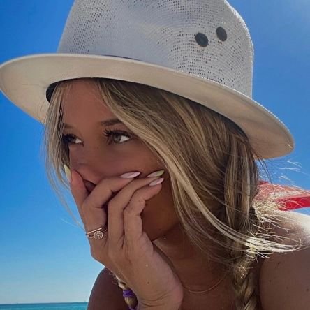 yunjinnd's profile picture. 