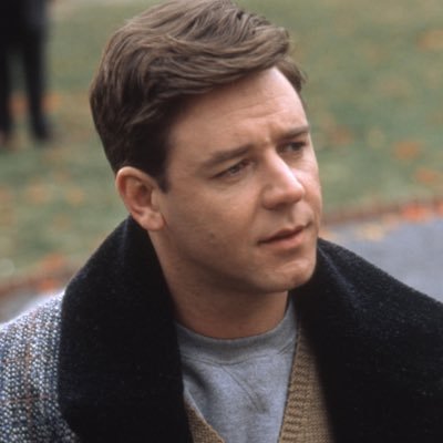 Fan page for the multi talented best actor in the world Russell Crowe Follow him @russellcrowe