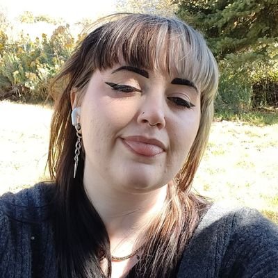 She/her
Your AuDHD older sister who supports you from the stands 🖤🖤🖤
