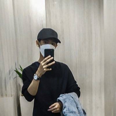 dzakiahsana's profile picture. 