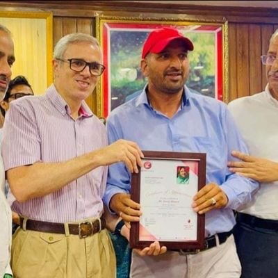 Zonal President South Kashmir @YNCJK|@JKNC_| My political views are clear|Rtws aren't endorsement.