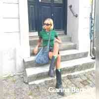 benn_ettnianna's profile picture. 🇫🇷 Modèle & comédienne
DanseChant
📽 Emily In Paris 🥐
seemodels
vipmodelsparis
Boutique en ligne : le_vestiairedanna
(Tous droits réservés)