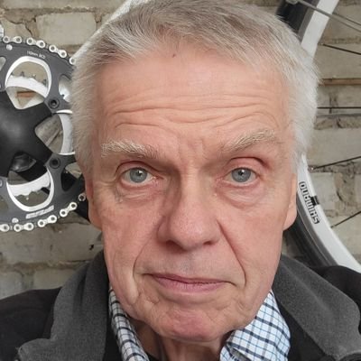 Toronto. Real estate, dogs, community building.
-- @jamesbarrass.bsky.social