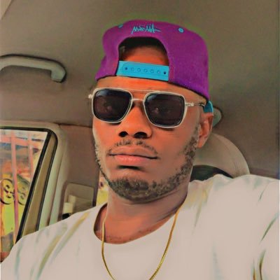 larryonyeka's profile picture. #militaryNN:-meds 🚑🏥... 🏀🏀