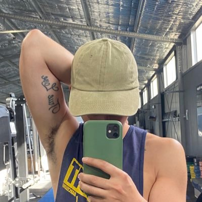 treceplayas's profile picture. la mente va por donde los pies caminan