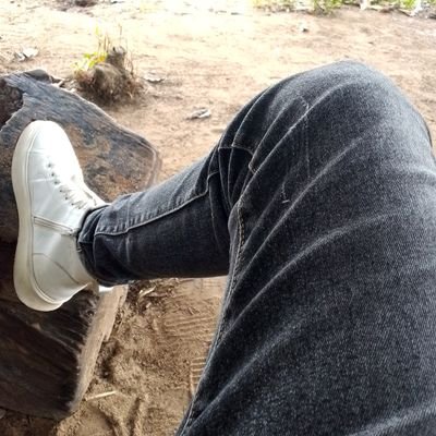 Mwanaulaya's profile picture. Be humble