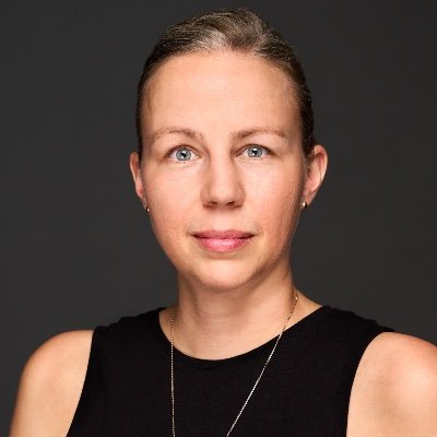 mirirechsteiner's profile picture. Hallo! Ich bin Miriam Rechsteiner, Art-Direktorin und zertifizierte Projektmanagerin aus Berlin.