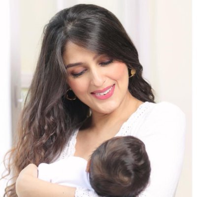 Princess @aartichabria You are the honest woman & best girl in the world .you are my sunshine.i am so proud to be your fan.I am honored to be servant to you 🙏