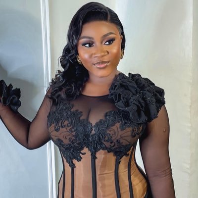 ii_opene's profile picture. Health, Safety and Environmental Educator, Fashion designer. Business IG @first_trendy_couture