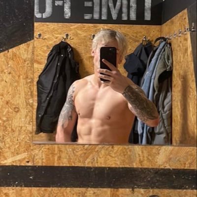 bvmbin0aU's profile picture. 🎮Biggest polish Papara Supermassive and ARMUT fan ⚽Raków Częstochowa fan #MEDALIKI 🥊Martial Arts enjoyer 6years+ in training