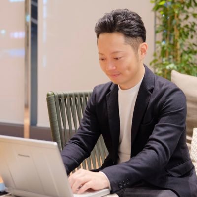 masahiromiura55's profile picture. 元俳優の随筆家｜現在フリーランスで IT企業PMOをやっています。ステップファミリーという家族の形で、パートナーと息子、犬と猫と暮らしています。映画・Netflix・家族のコラムを執筆中。note運営のコツはこちらで発信しています→@noteouentai