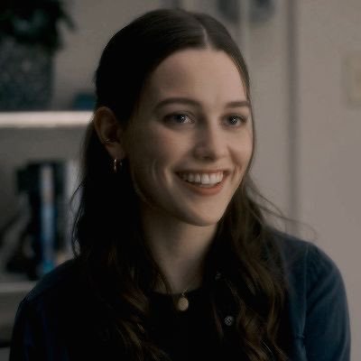 burningrum_'s profile picture. aao behan chughli karein