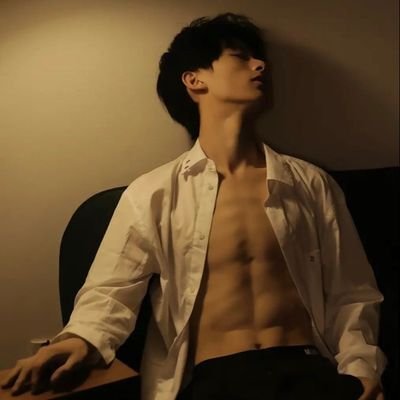 win2027692's profile picture. 😀