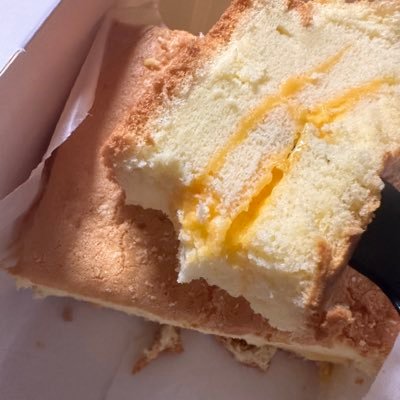 Valeria_vvvvv's profile picture. 感谢还有X，这是我互联网上的最后一篇净土了。