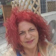 esmanur_ce69409's profile picture. Selam , kitap okumak harika değil mi?