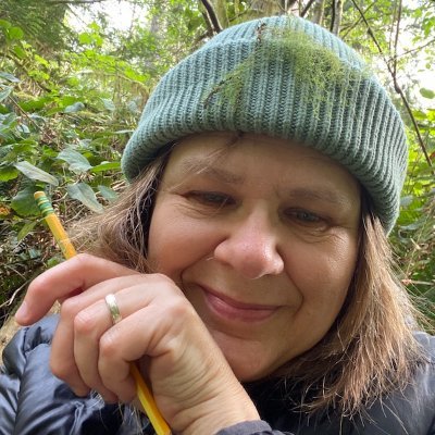 Grad Student, Environmental Education & Communication @RoyalRoads. BA English Lit @UVic. Empathy researcher. CRD Ecostar Award Community Environmental Leader.