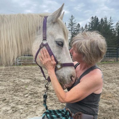 Horse and dog enthusiast, mom of 3 amazing grownups, MAGA since the beginning. No dms!!!!!