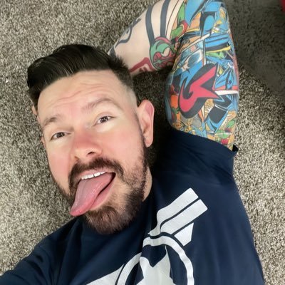 Gay Comic Geekさんのプロフィール画像