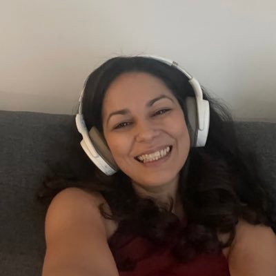 codewithdelia's profile picture. Delia | Tech & Lifestyle 💻 Full Stack Developer 🚀 Coding & Tech Content👩‍💻 🦄 Join me in the world of tech!